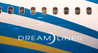 Experience Dreamliner 787 Oman Air  with the latest technologies in materials