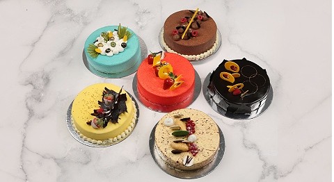 Oman Air Sky Celebration cake